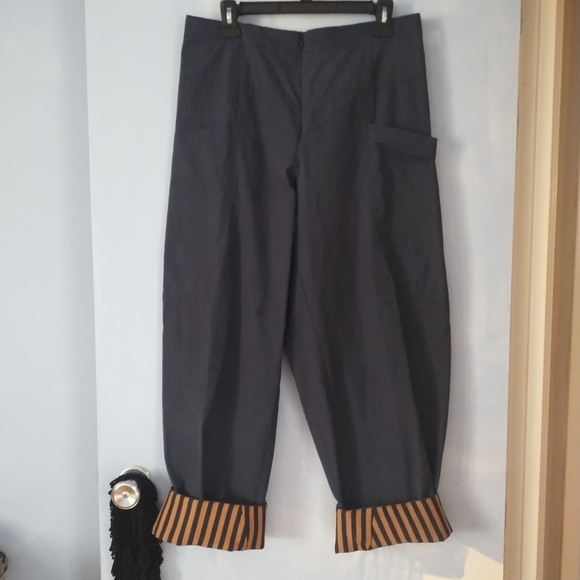 Alembika Pants - Alembika Black Stretch Cotton Barrel Leh Cargo Pocket Pants 2 M